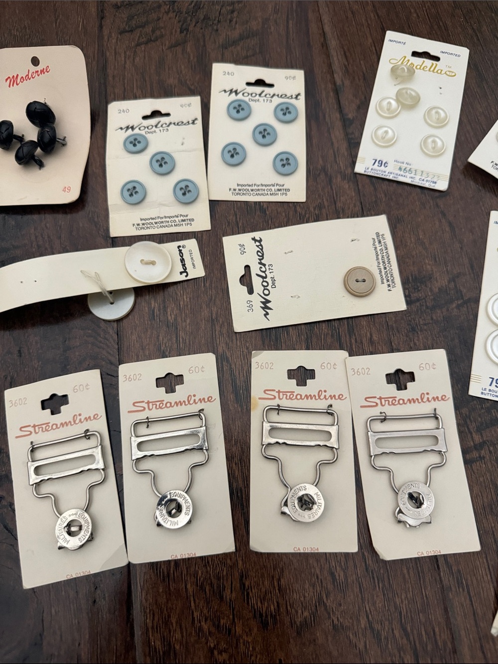 Vintage Buttons Set - Picture 4 of 10